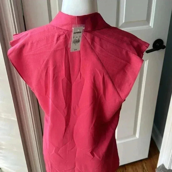 NWT size S salmon pink ruffle shoulder button up blouse w/gold buttons Express - Picture 5 of 6